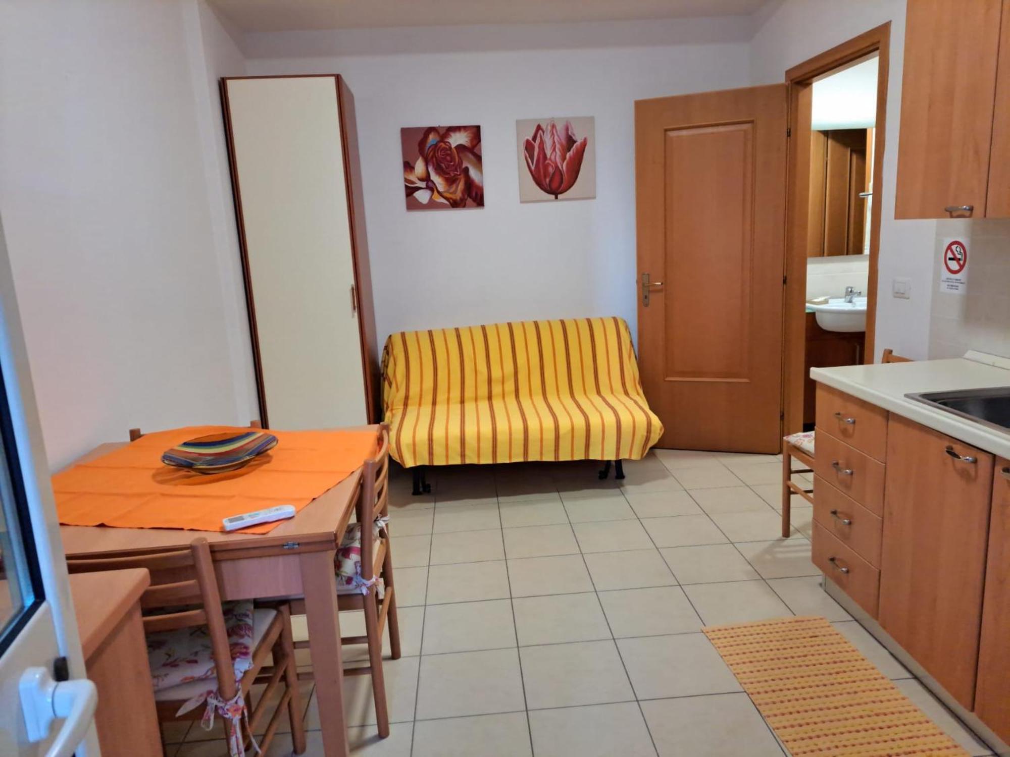 Casa Vacanze Il Giardino Dei Girasoli Marina di Ragusa Esterno foto