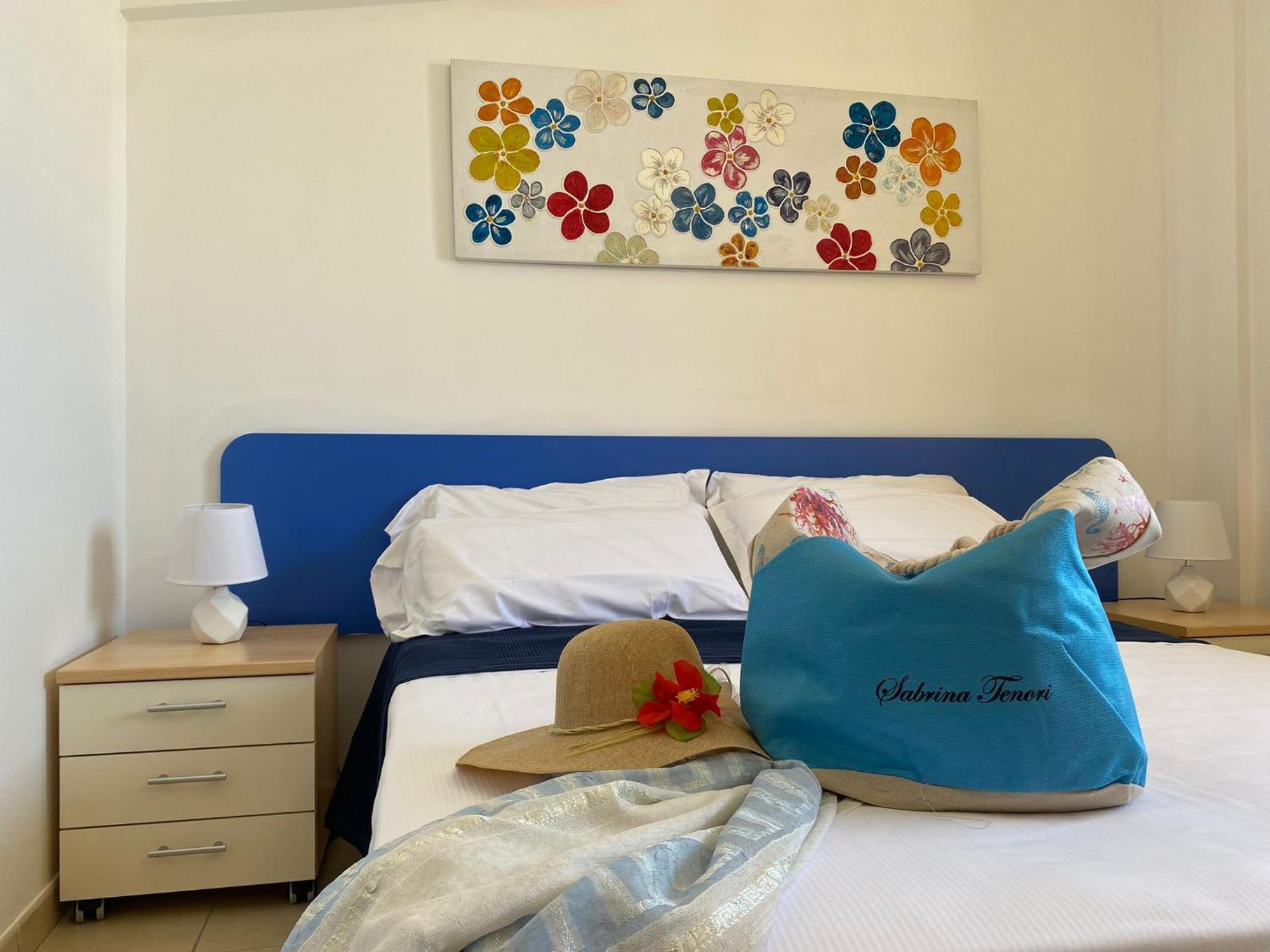 Casa Vacanze Il Giardino Dei Girasoli Marina di Ragusa Esterno foto