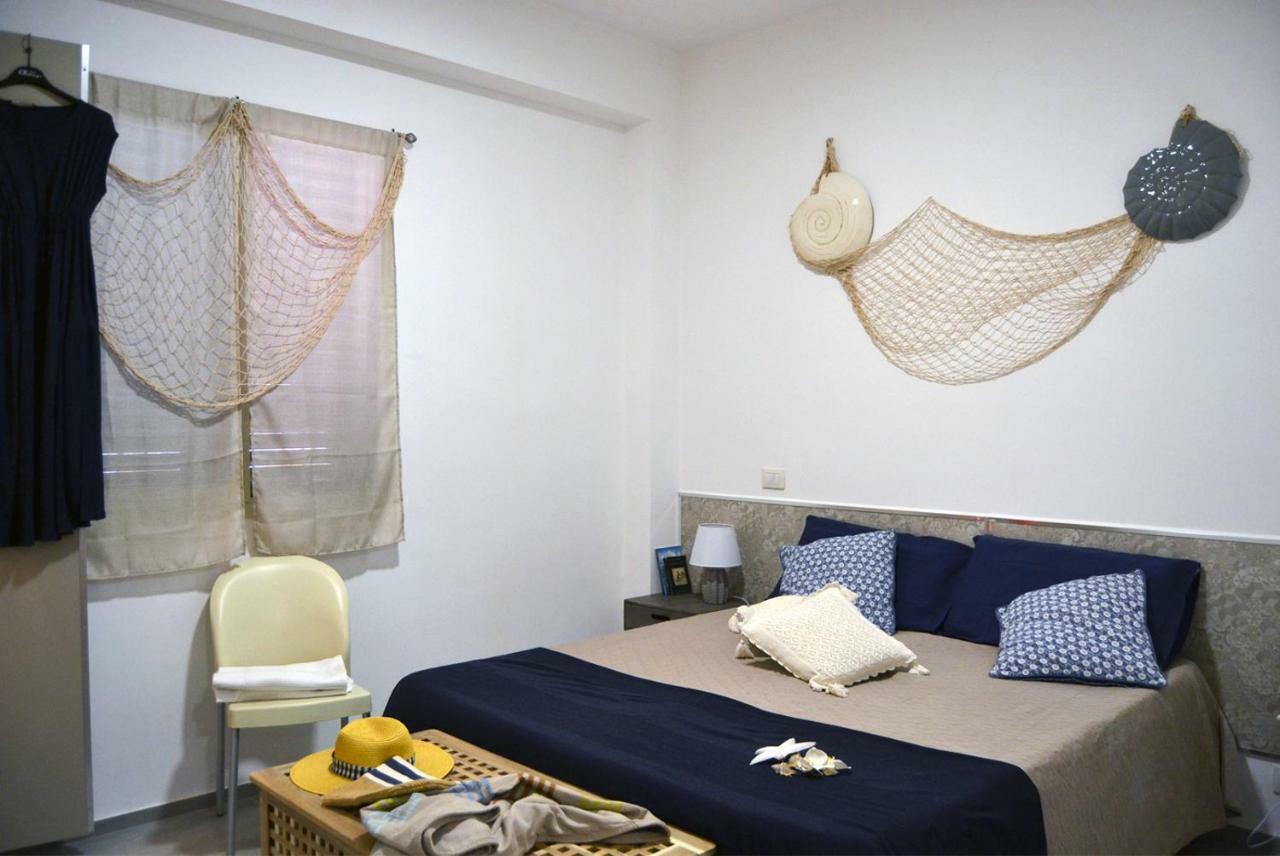 Casa Vacanze Il Giardino Dei Girasoli Marina di Ragusa Esterno foto